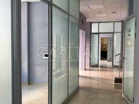 комерційна за адресою Лук'янівська вул., 1