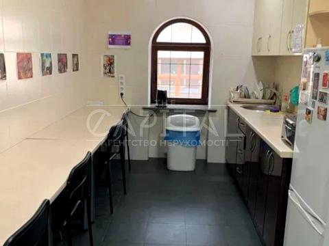 комерційна за адресою Лук'янівська вул., 1