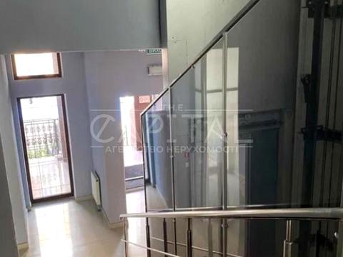 комерційна за адресою Лук'янівська вул., 1