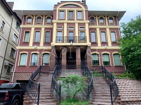 комерційна за адресою Лук'янівська вул., 1