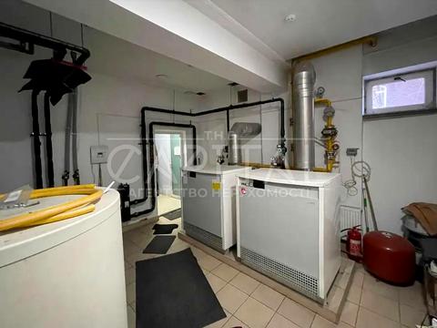 комерційна за адресою Лук'янівська вул., 1