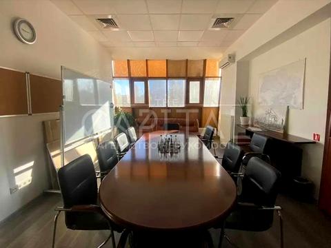 комерційна за адресою Лук'янівська вул., 1