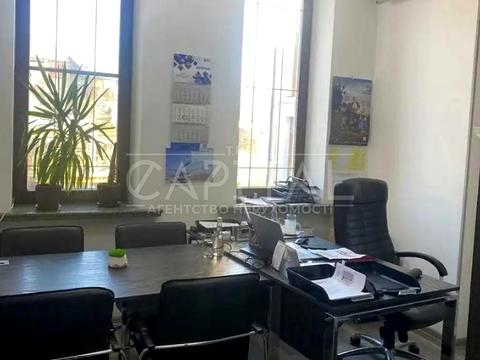 комерційна за адресою Лук'янівська вул., 1