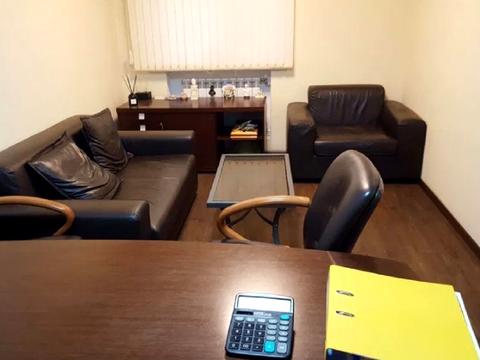 комерційна за адресою Героїв Крут вул. (Валентини Терешкової), 43