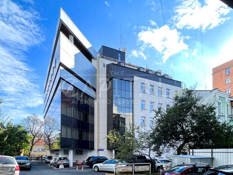 комерційна за адресою Володимирська вул., 77А