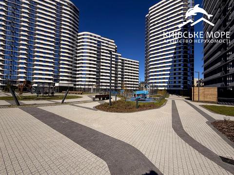комерційна за адресою Воскресенська вул., (Будинок)
