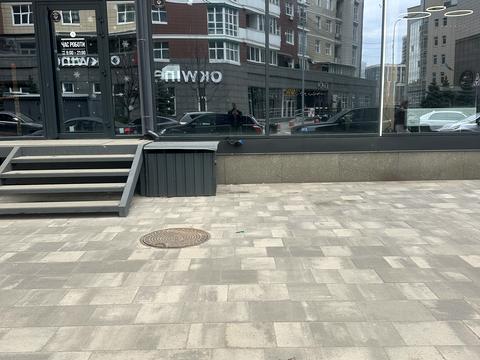 комерційна за адресою Академіка Філатова вул., 1/22