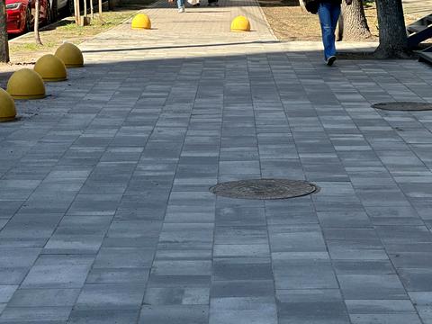 комерційна за адресою Академіка Філатова вул., 1/22