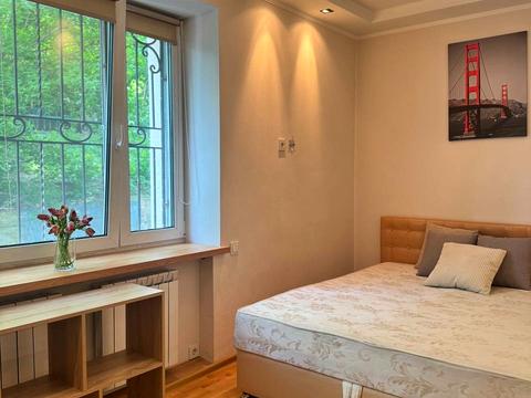 квартира по адресу Печерский спуск, 15