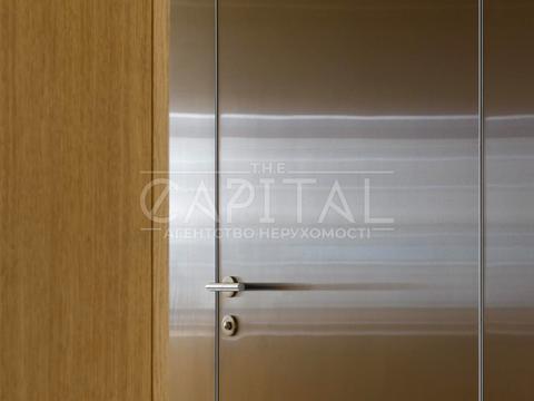 комерційна за адресою Київ, Жилянська вул., 60