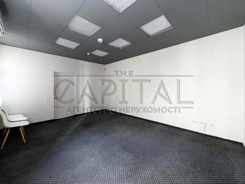 комерційна за адресою Ярославів Вал вул., 30/18