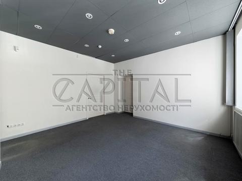 комерційна за адресою Ярославів Вал вул., 30/18