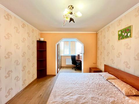 квартира за адресою Ревуцького вул., 21