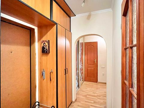 квартира за адресою Ревуцького вул., 21