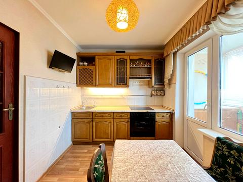 квартира за адресою Ревуцького вул., 21