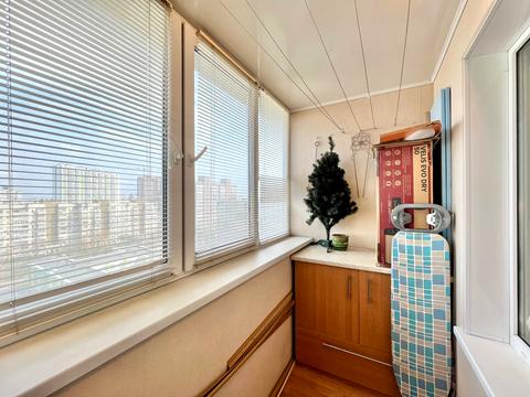 квартира за адресою Ревуцького вул., 21