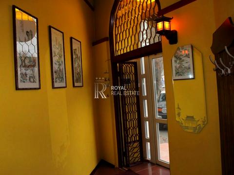 комерційна за адресою Любомира Гузара просп. (Космонавта Комарова), 38-А