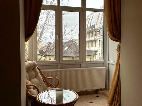 квартира за адресою Андріївський узвіз, 2-Б