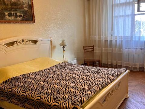 квартира за адресою Благовіщенська вул. (Карла Маркса), 38е
