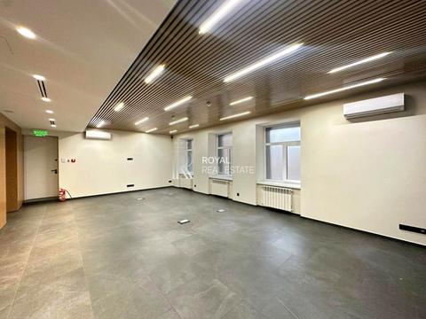 комерційна за адресою Євгена Гуцала пров. (Кутузова), 1