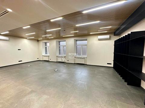 комерційна за адресою Євгена Гуцала пров. (Кутузова), 1