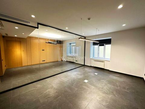 комерційна за адресою Євгена Гуцала пров. (Кутузова), 1