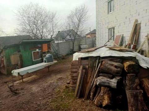 будинок за адресою Синьоозерна вул.