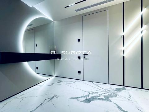 квартира по адресу Соборная пл. (Октябрьская), 8