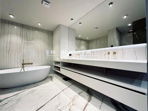 квартира по адресу Соборная пл. (Октябрьская), 8