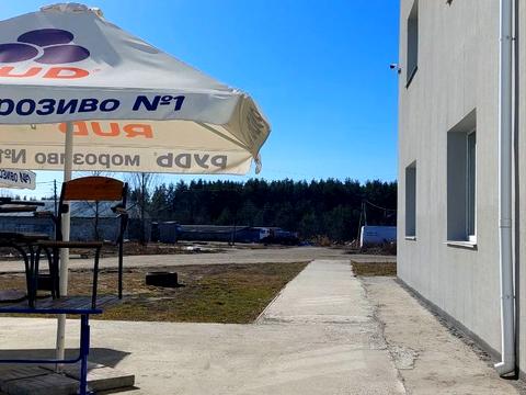 комерційна за адресою Центральна, 45