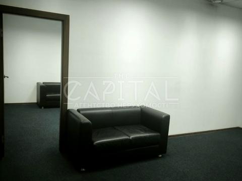 комерційна за адресою Ділова вул. (Димитрова), 5Б