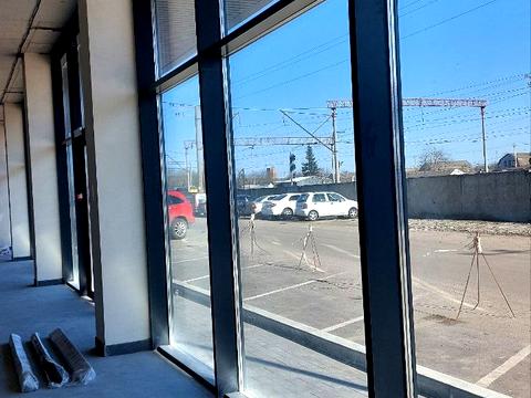 коммерческая по адресу Залізнична вул., 1