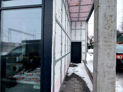 коммерческая по адресу Залізнична вул., 1