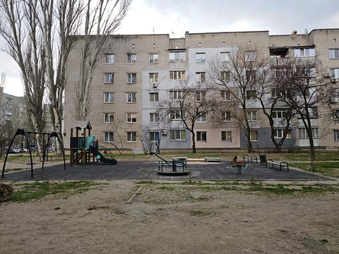 квартира за адресою Космонавтів вул., 20