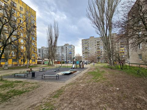 квартира за адресою Космонавтів вул., 20