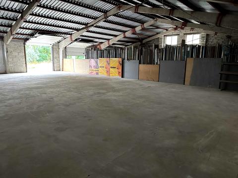 комерційна за адресою Тарасівська, 1