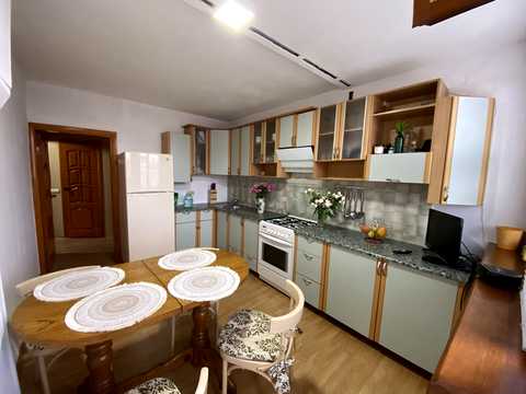 квартира по адресу Драгоманова ул., 20
