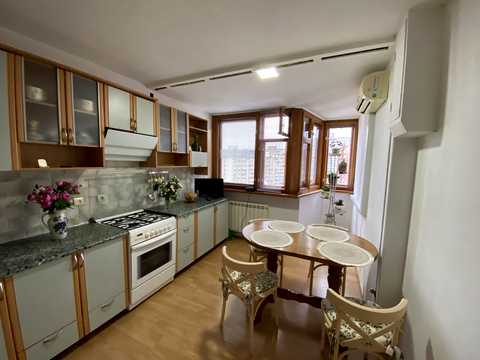 квартира по адресу Драгоманова ул., 20