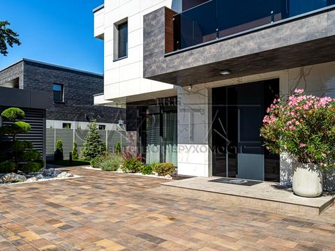 дом по адресу Осіння