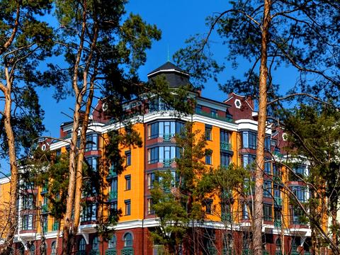 коммерческая по адресу Радистов ул., 14