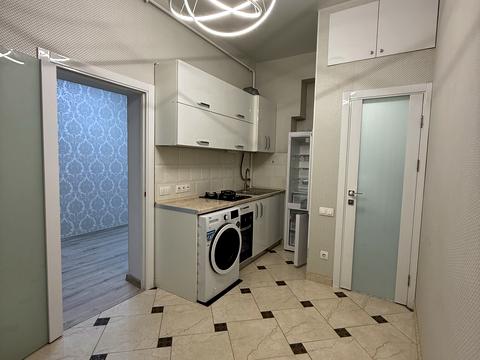 комерційна за адресою Успенська вул. (Чичерина), 25