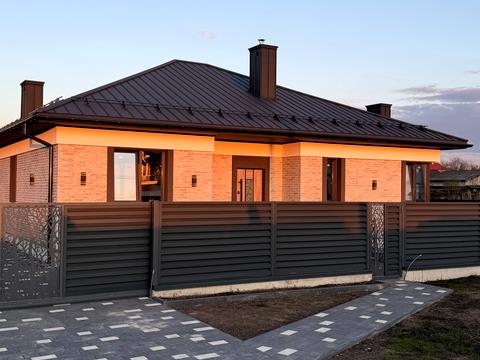 будинок за адресою Володимира Івасюка вул.