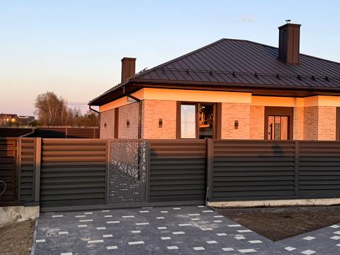 будинок за адресою Володимира Івасюка вул.
