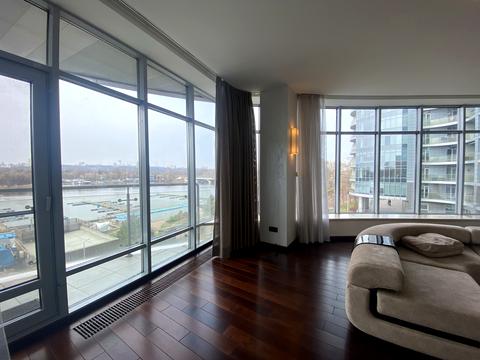 квартира за адресою Раїси Окіпної вул., 18