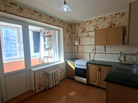 квартира по адресу Владимира Момота ул., 42