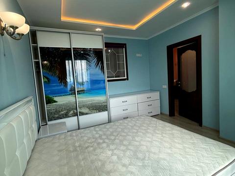 квартира за адресою Академіка Глушкова просп., 9-Д