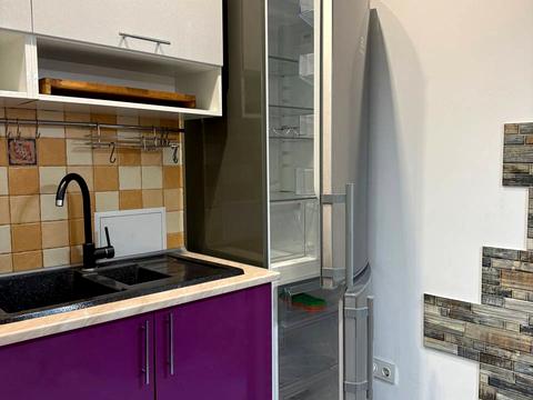 квартира за адресою Академіка Глушкова просп., 9-Д