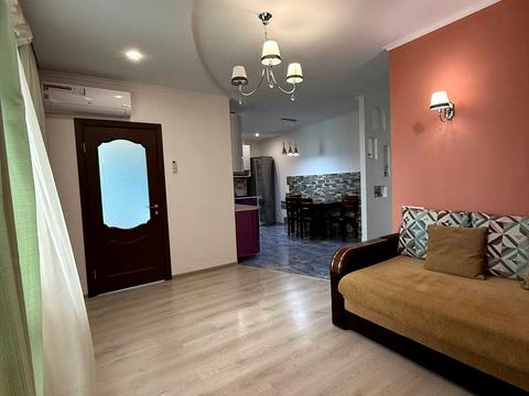 квартира за адресою Академіка Глушкова просп., 9-Д