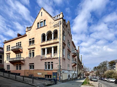 квартира за адресою Героїв Майдану вул. (Гвардійська), 8