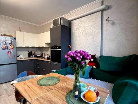 квартира по адресу Олександра Хіри ул., 1